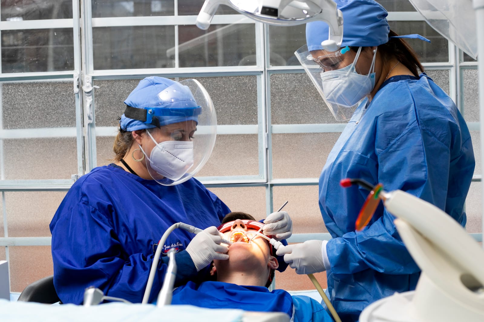 Procedimiento odontológico profesional